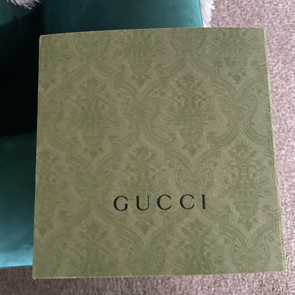 Gucci belt
